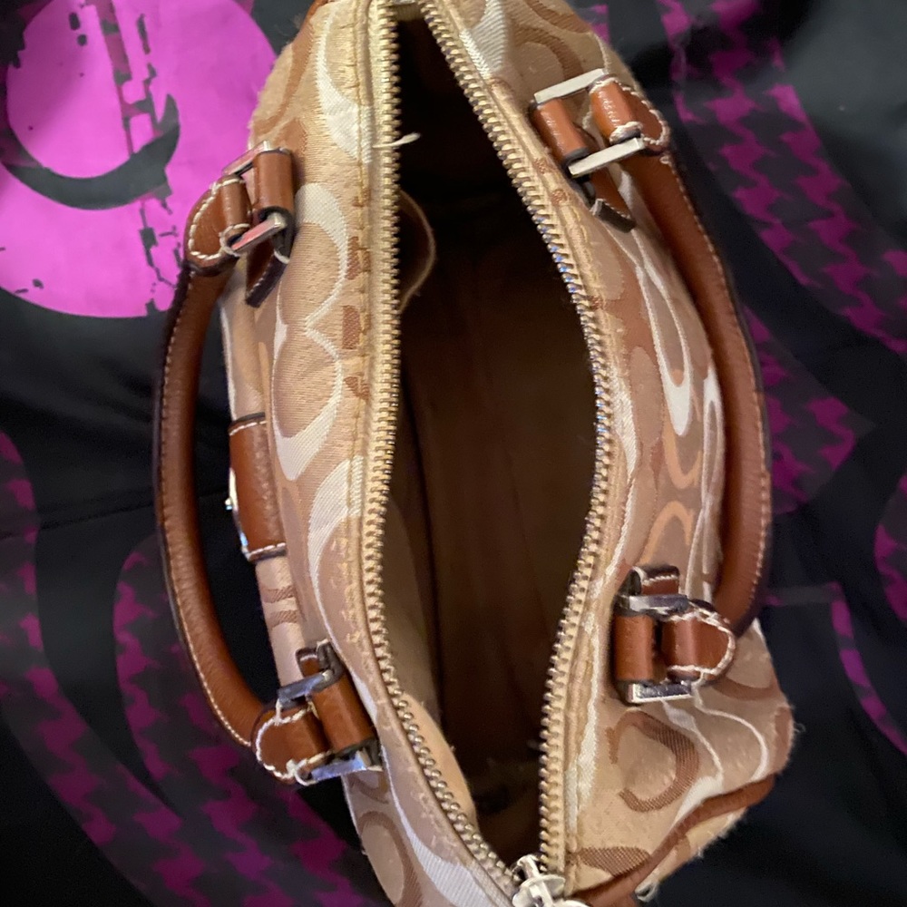 Coach handbag - Picture 2 of 3
